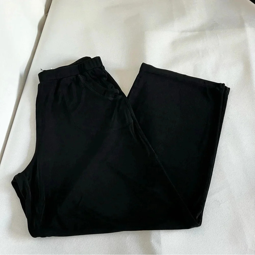Chico's Travelers Wide Leg Pocket Pants Size 3 (XL/16) Black Non Wrinkle